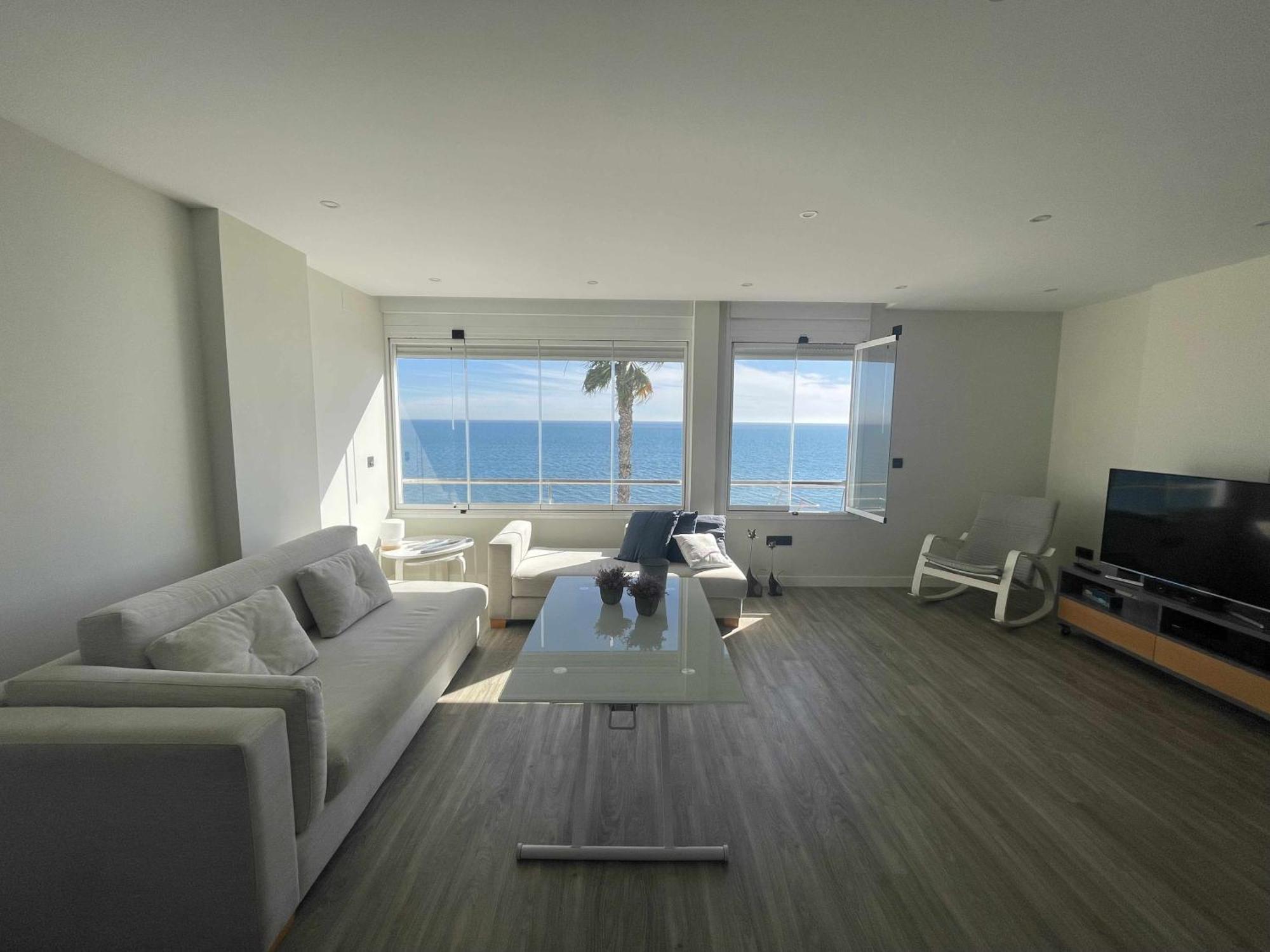 شقة Moderno Piso Mirando Al Mar توريمولينوس المظهر الخارجي الصورة